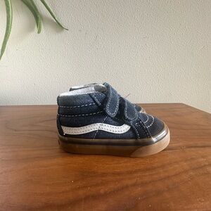 Vans Kids navy High-Top Sneakers with White Stripe
